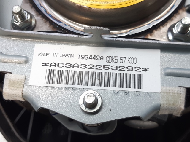 MAZDA GDK557K00 Подушка безопасности (AIRBAG) водительская в наличии Черновцы