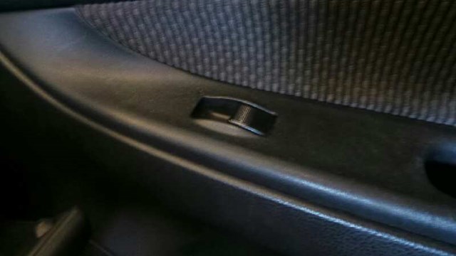 Controle da janela dianteira direita para Mazda 6 hatchback 1.8 L813 GE4T66370A