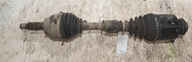 Semieixo (acionador) dianteiro esquerdo GG3325600B MAZDA