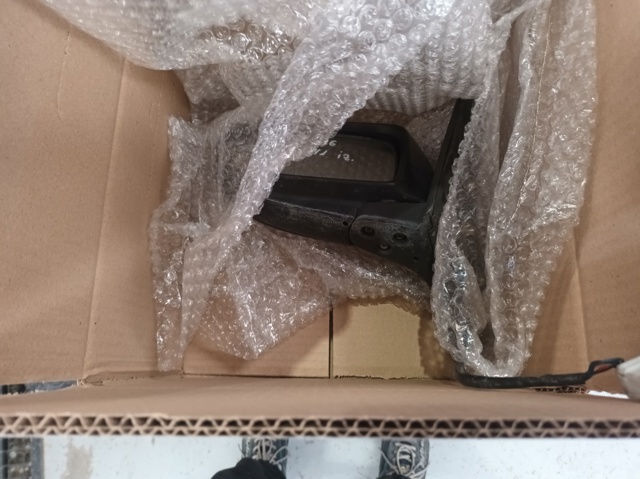 Pára-lama dianteiro direito Mazda 626 5 GF