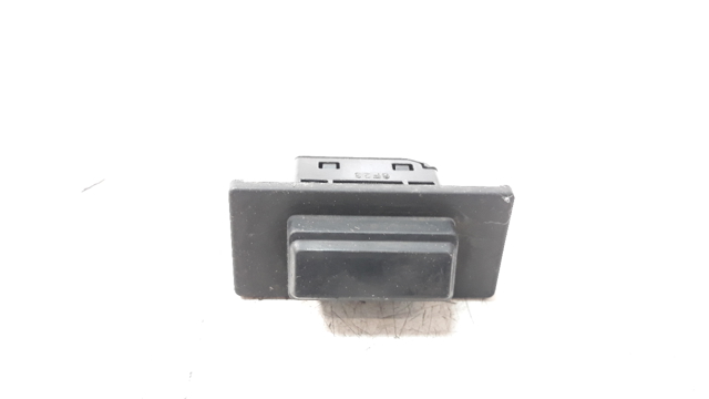 Moldura de tampa de porta-malas GHK150852 Mazda