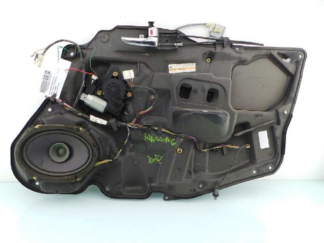 Motor do vidro traseiro esquerdo para Mazda 6 hatchback (GG) (2002-2008) 2.0 di RF5C GJ6A5858X