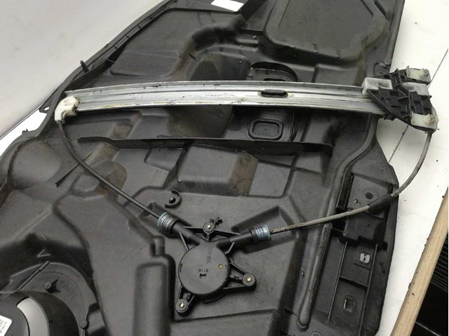 Janelas traseiras esquerdas para Mazda 6 Hatchback (GG) (2002-2008) 2.0 DI RF5C GJ6A5858X