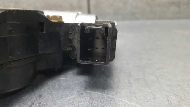 Mecanismo de acionamento de vidro da porta dianteira direita GJ6A58590G MAZDA