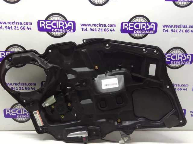 Motor de acionamento de vidro da porta dianteira esquerda GJ6A5958X MAZDA