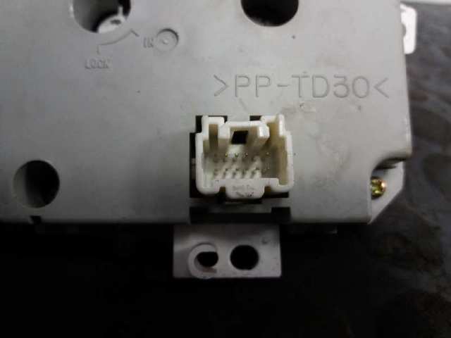 Unidade de controlo dos modos de aquecimento/condicionamento Mazda 6 GY