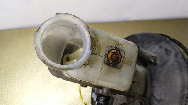 Cilindro mestre do freio GJ6L4340ZA Mazda