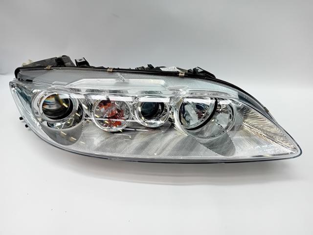 Luz direita GJ6S51031B Mazda