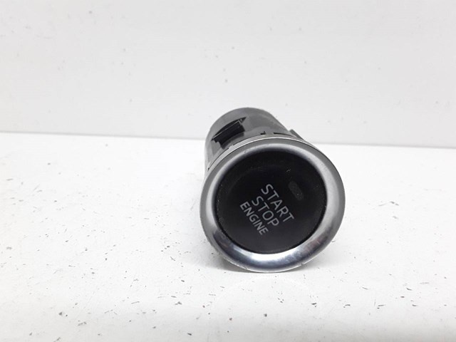 MAZDA GKL1663S0 в наличии Винница