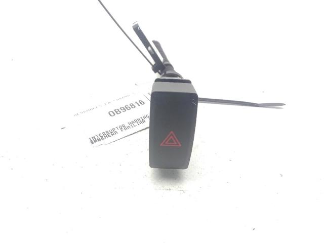 GKL1664H0 MAZDA Кнопка включения аварийного сигнала купить в Черкассы