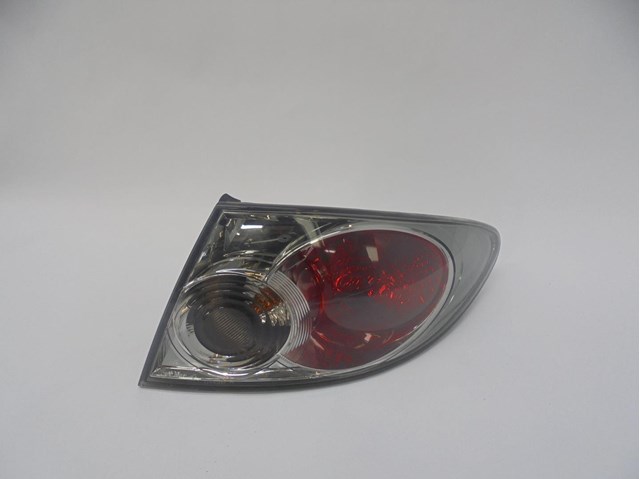 Lanterna traseira direita externa GR1A51150 Mazda