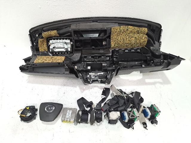 GS1D60400G02 MAZDA Торпедо купить в Днепр