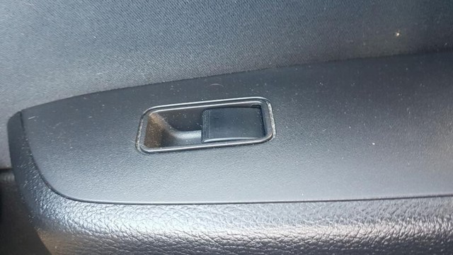 MAZDA GS1D66370 Кнопка стеклоподъемника передняя в наличии Львов