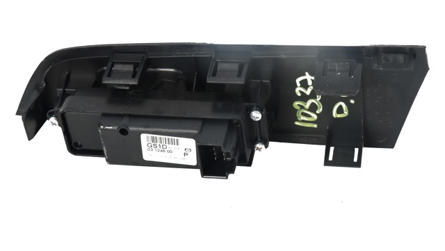 GS1D66370 Кнопка включения мотора стеклоподъемника передняя правая купить Чернигов