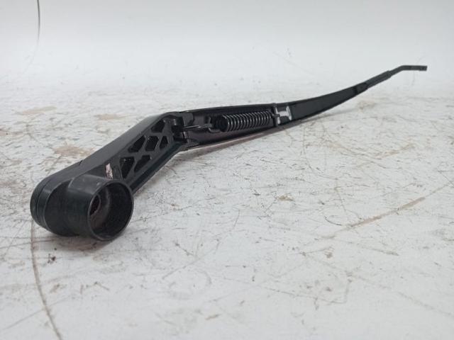 GS1D67321A MAZDA Поводок стеклоочистителя купить в Черновцы