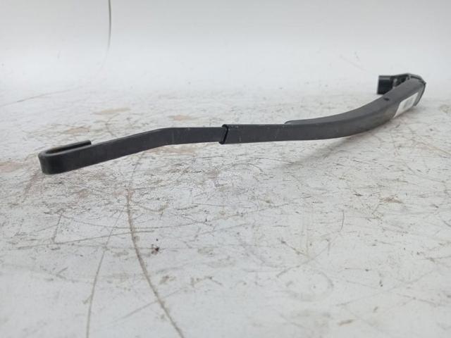 GS1D67321A MAZDA Рычаг-поводок стеклоочистителя лобового стекла купить в Ирпень