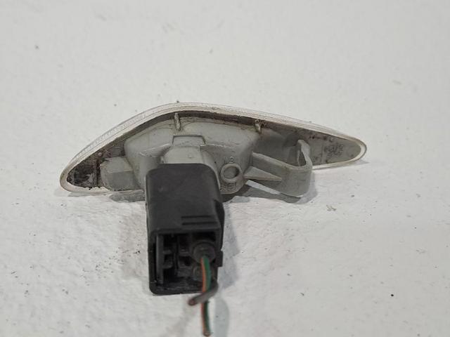 GS1F51130D Повторитель поворота на крыле левый купить Кривой Рог