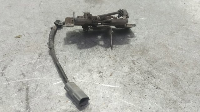 MAZDA GS1F56620A Замок капота в наличии Кривой Рог