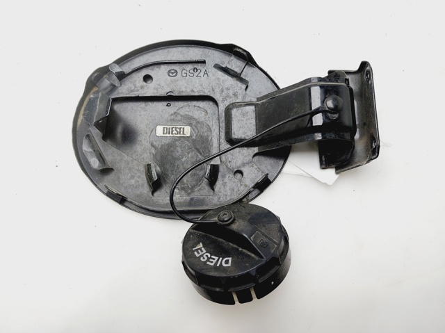 GS2A42410A Лючок бензобака (топливного бака) купить Каменское