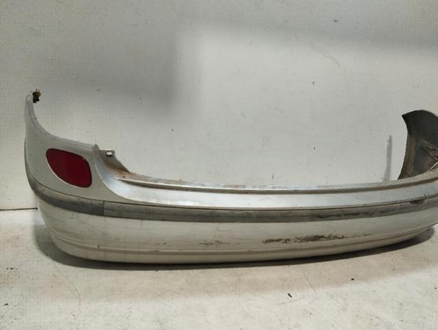 Pára-choque traseiro Nissan Almera V10