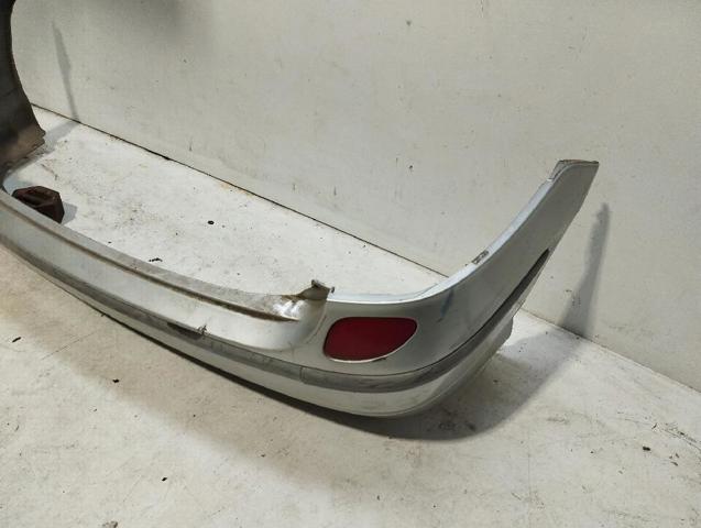 Pára-choque traseiro Nissan Almera V10