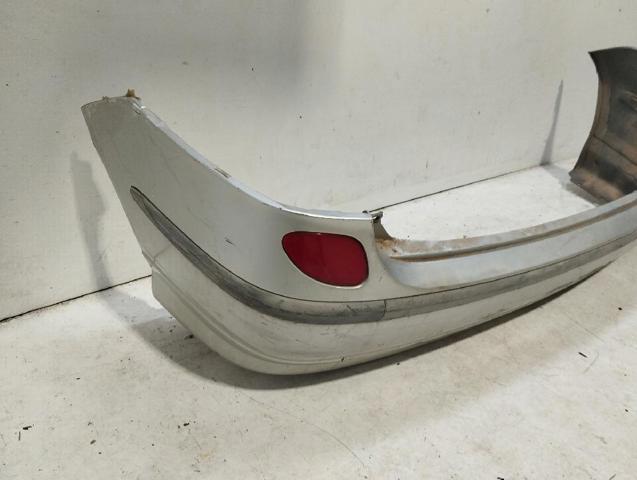 Pára-choque traseiro Nissan Almera V10