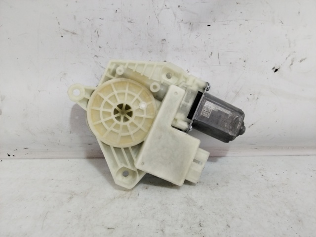 HK8314D618BB LAND ROVER купить в Житомир