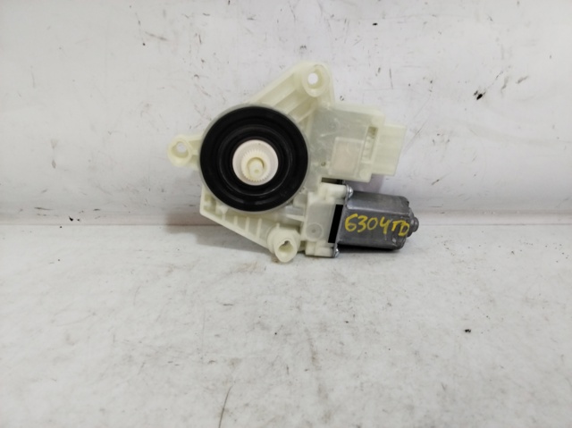 LAND ROVER HK8314D618BB в наличии Днепр