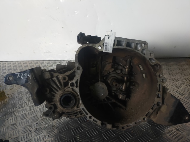 J31973 HYUNDAI КПП купить в Черновцы
