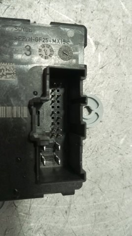 LAND ROVER J8A214D619CC Блок комфорта задней двери в наличии Харьков
