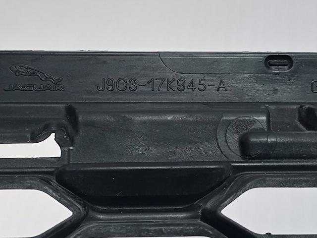 J9C7246 Решетка радиатора купить Полтава