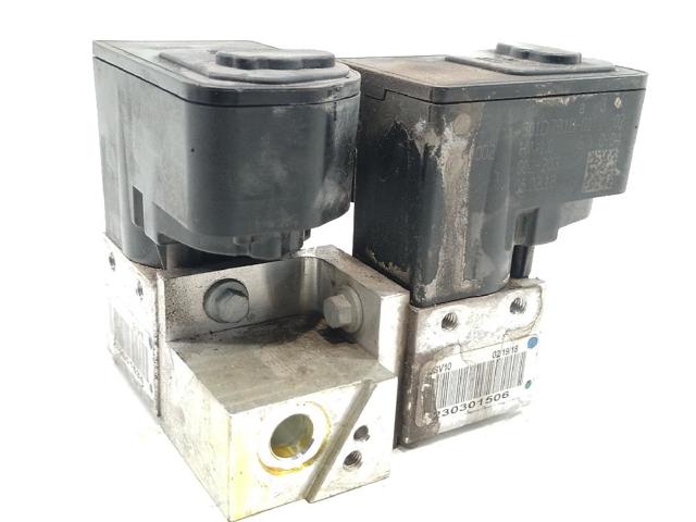 JAGUAR J9D36C582BA в наличии Черновцы