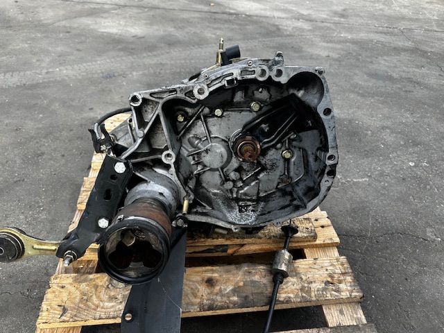RENAULT JB1138 КПП в сборе (механическая коробка передач) в наличии Черкассы