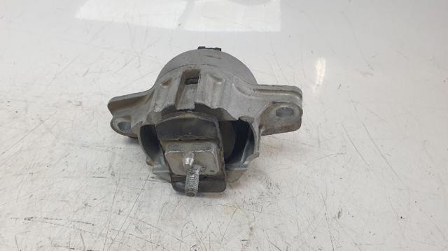 JK836A002GB LAND ROVER Кронштейн подушки (опоры) двигателя правой купить в Тернополь