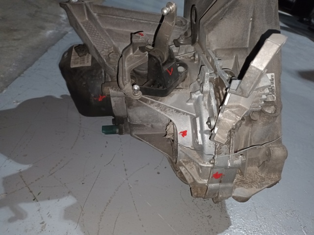NISSAN JR5318 КПП в сборе (механическая коробка передач) в наличии Павлоград