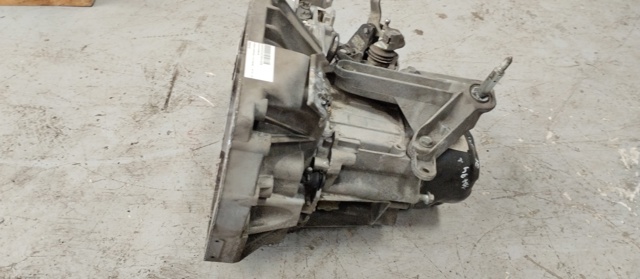 NISSAN JR5318 КПП в наличии Винница