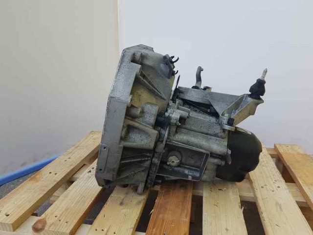JR5318 NISSAN КПП купить в Львов