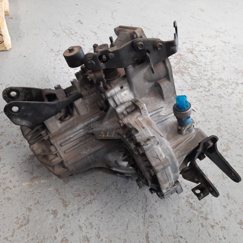 Caixa de Mudança montada (caixa mecânica de velocidades) Hyundai Elantra 3 XD