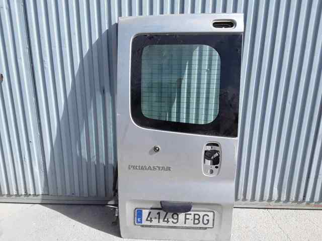 Porta batente traseira esquerda de furgão K010000QAA Nissan