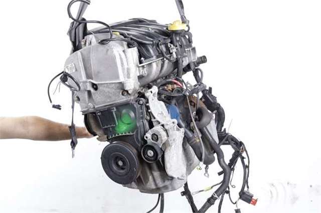 K4M801 RENAULT Двигатель купить в Львов