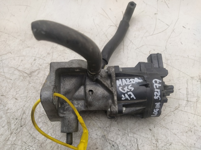 Válvula EGR de recirculação dos gases K5T70874 Mazda