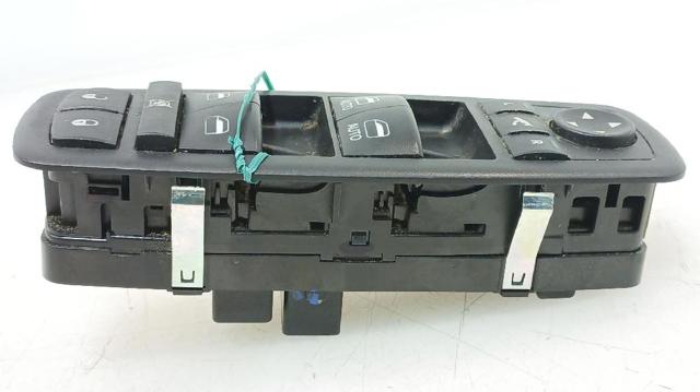 FIAT K68139806AB Кнопочный блок управления стеклоподъемником передний левый в наличии Полтава