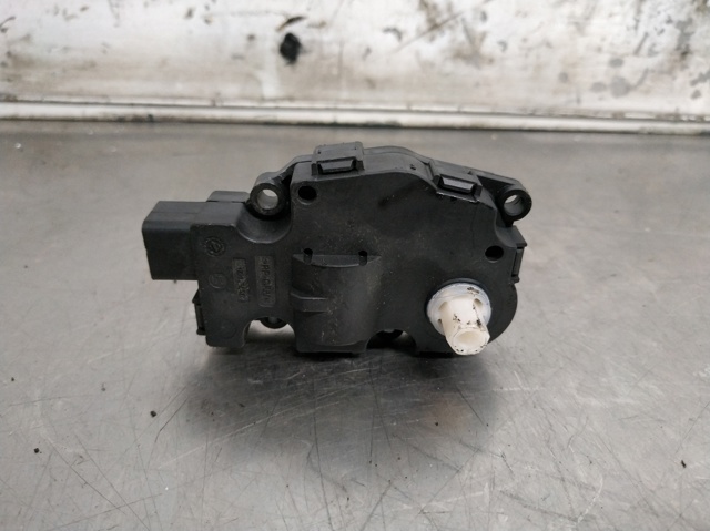 K9749006 MERCEDES Мотор заслонки рециркуляции воздуха купить в Николаев