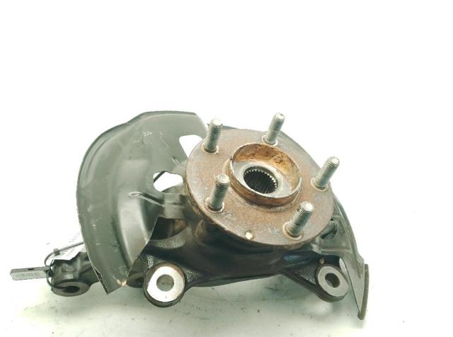 KB7W33031 Mazda Цапфа (поворотный кулак) передний левый