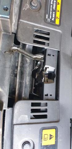 KB7W56620A MAZDA Замок капота купить в Павлоград