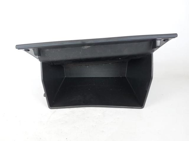 KB7W64030A02 MAZDA Ящик перчаточный (бардачок) купить в Хмельницкий