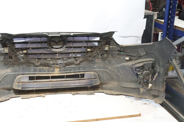 KD5150031BBB MAZDA Передний бампер купить в Кривой Рог