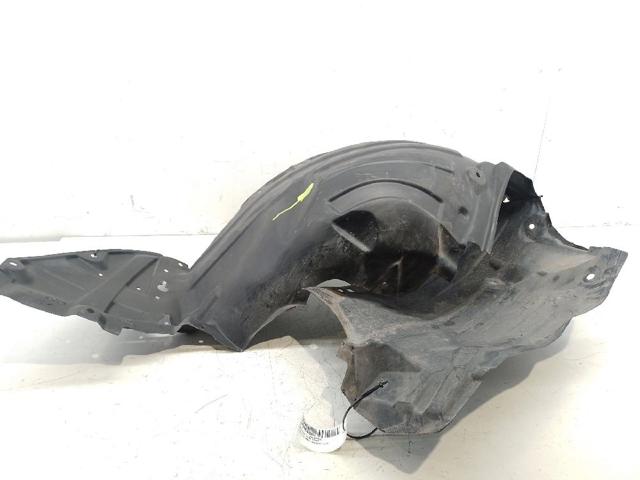 Guarda-barras direito do pára-lama dianteiro KD5356130E MAZDA