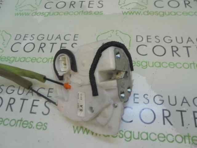 Fecho da porta dianteira direita KD5358310 Mazda