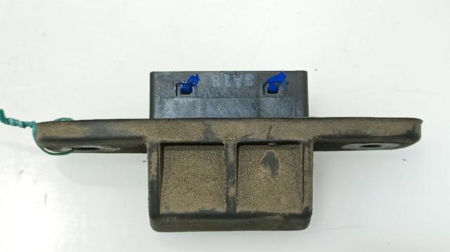 KD53624B0 Кнопка привода замка крышки багажника (двери 3/5-й (ляды) купить Тернополь